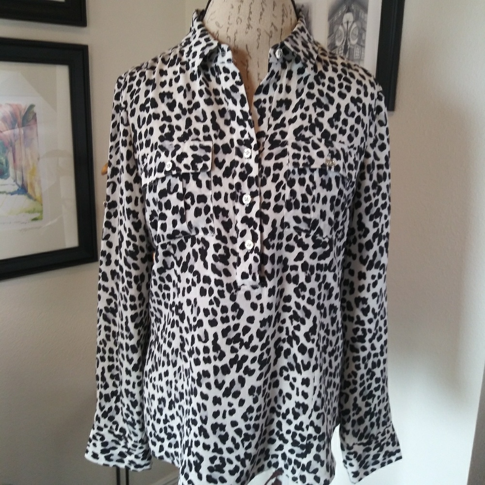 White House Black Market 100% Silk Blouse. Sz. 10